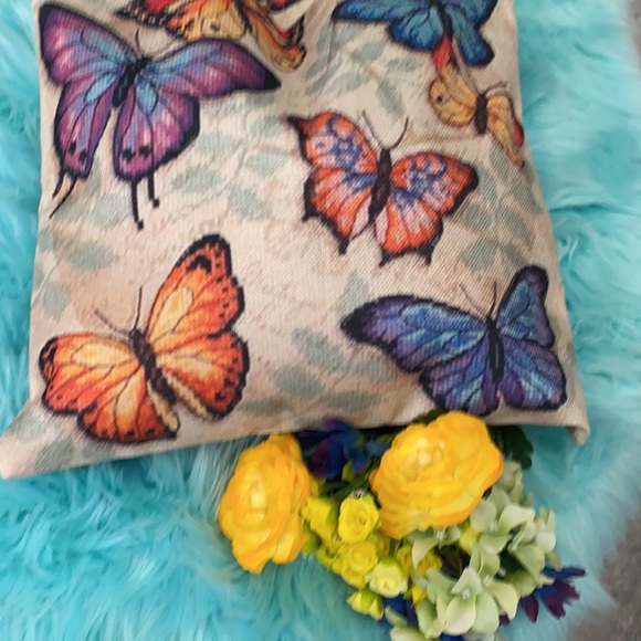 NEW! Butterfly Tote Bag Large - Picture 2 of 4